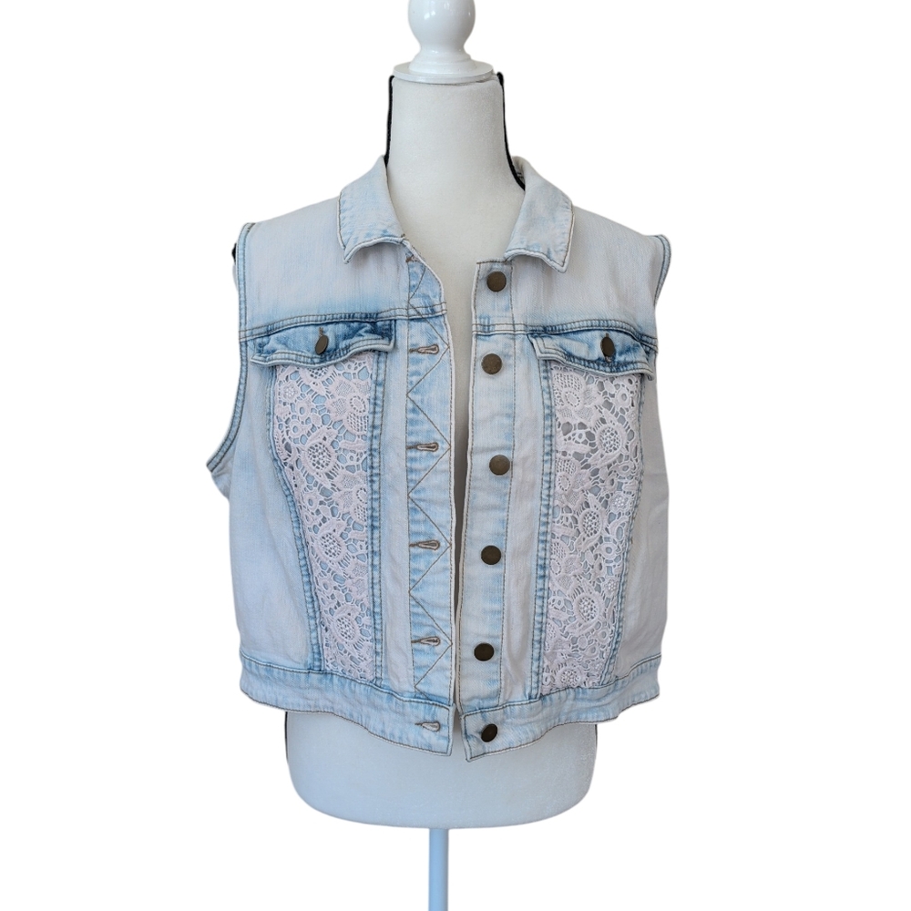 Vtg. Tinseltown Denim Collection Distressed Lace Accent Denim Vest XL Blue White